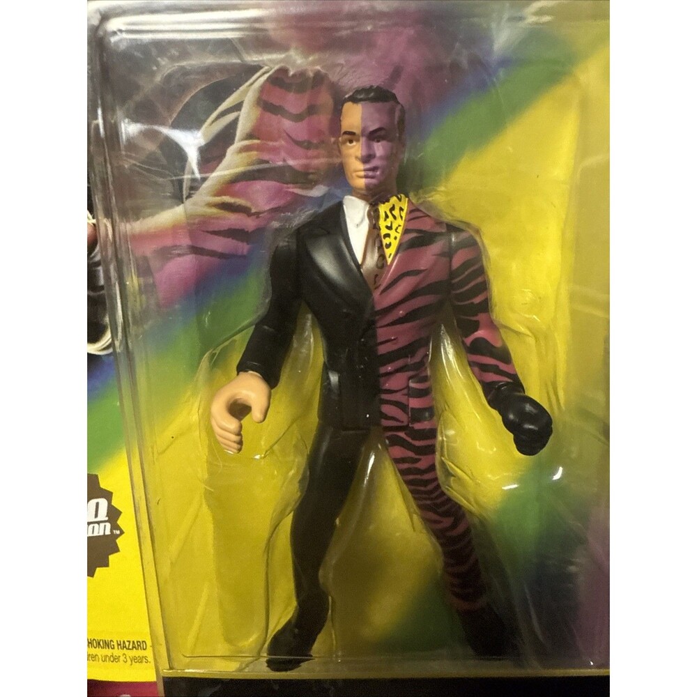 Batman Forever DC Retro Collection Two-Face Action Figure Target Exclusive New - Picture 3 of 3